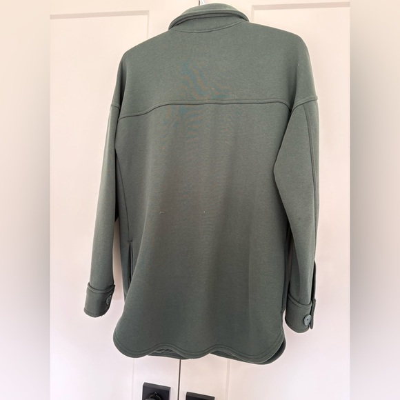 Two oversized shackets - Picture 10 of 10